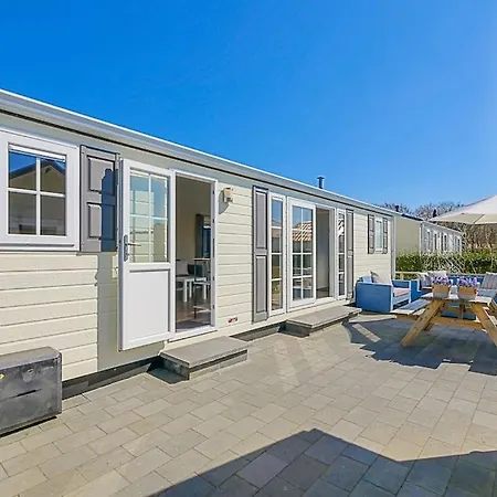 Luttikduin Nr 18 - Aan Zee * Callantsoog