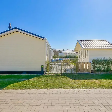 Luttikduin Nr 18 - Aan Zee * Callantsoog