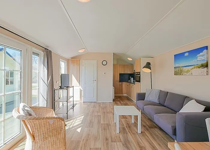 Luttikduin Nr 18 - Aan Zee *