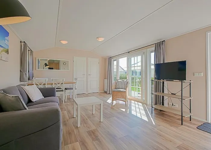 Luttikduin Nr 18 - Aan Zee