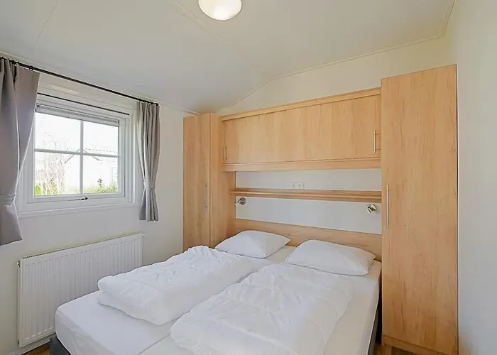 Luttikduin Nr 18 - Aan Zee * 칼란트소그